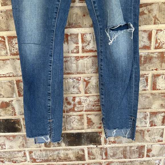 Good American Medium Wash Distressed Raw Hem Skinny Jeans - Picture 3 of 7